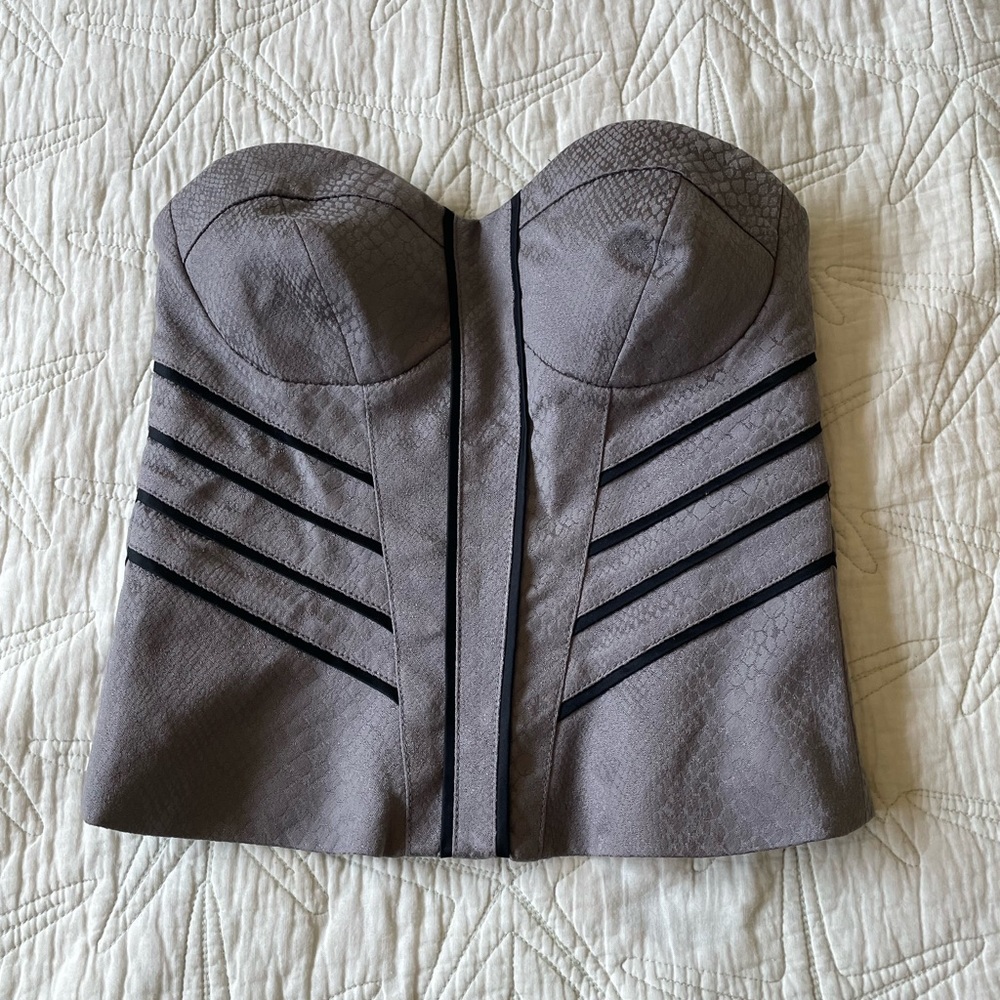 Bebe NWOT Grey and Black Snakeskin Corset Bustier size XS Vintage Y2k